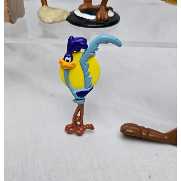 Wile E. Coyote & the Road Runner Bundle Collectibles Some New Some Pre-Owned VTG - Picture 8 of 16